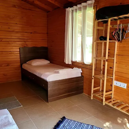 Bed & Breakfast Kuruyanos Agac Evleri Datça